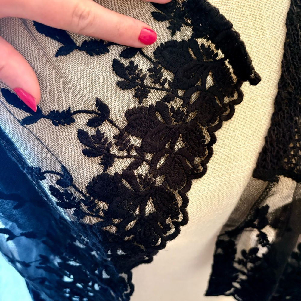 Open-Front Black Lace-Hem Women's Cardigan - Picture 3 of 4